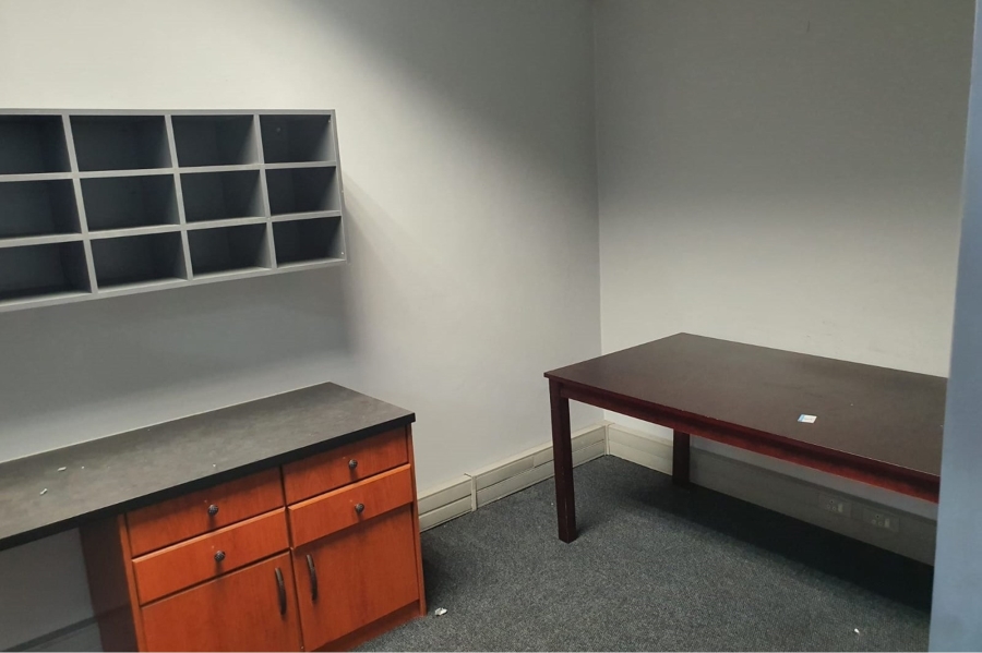 To Let commercial Property for Rent in North End Eastern Cape